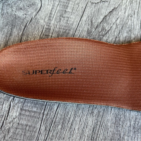 Brooks Women's Adrenaline GTS 18 Running Shoes Size 9 - Picture 11 of 16